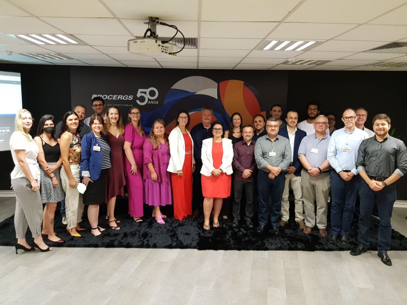 Integrantes do Fórum Gaúcho de Mudanças Climáticas presentes na última reunião de 2022.