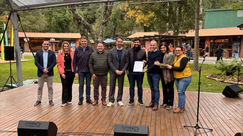 Entrega foi realizada na reabertura do Parque do Caracol